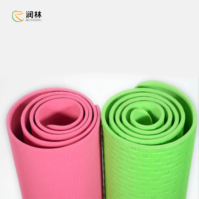 Estera material de Pilates de la yoga de EVA con la conveniencia que lleva