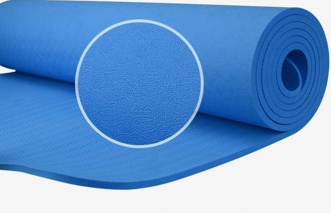 Hace espuma la estera 6m m pura gruesa de encargo de la yoga de la capa doble de los colores de EVA Yoga Mat 4m m 4